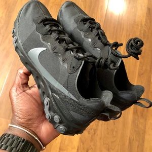 Nike Womens react element 55 size 7